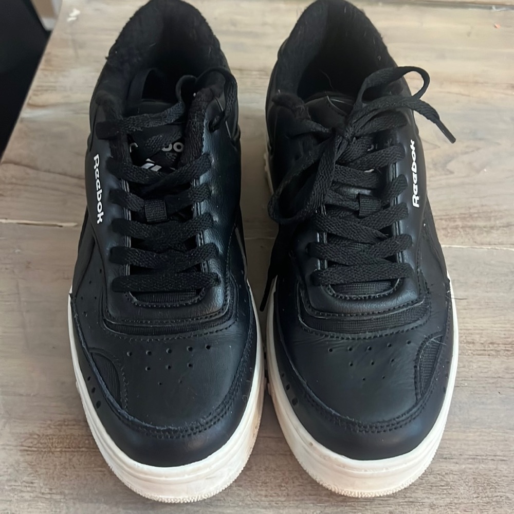Black Reebok Tennis Shoes- 8.5